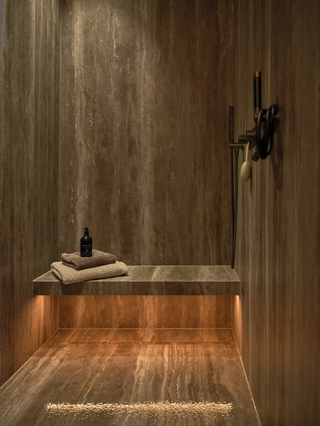 KOELKING WOBBE LUXURIOESE FERIENRESIDENZ by THOMAS WIUF SCHWARTZ 5589 JPG WEB