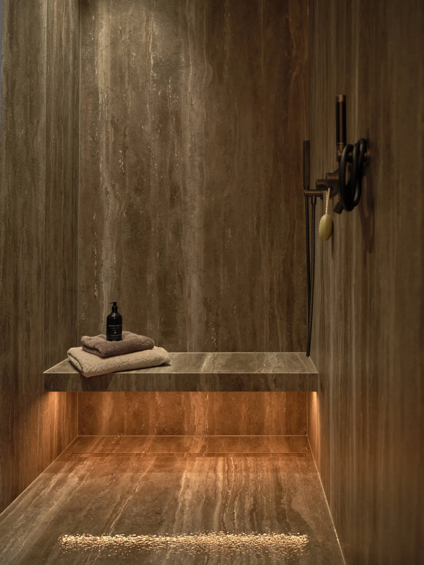 KOELKING WOBBE LUXURIOESE FERIENRESIDENZ by THOMAS WIUF SCHWARTZ 5589 JPG WEB